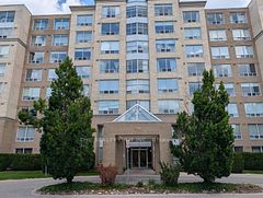 501 - 1510 Richmond Street, London North, ON, exterior