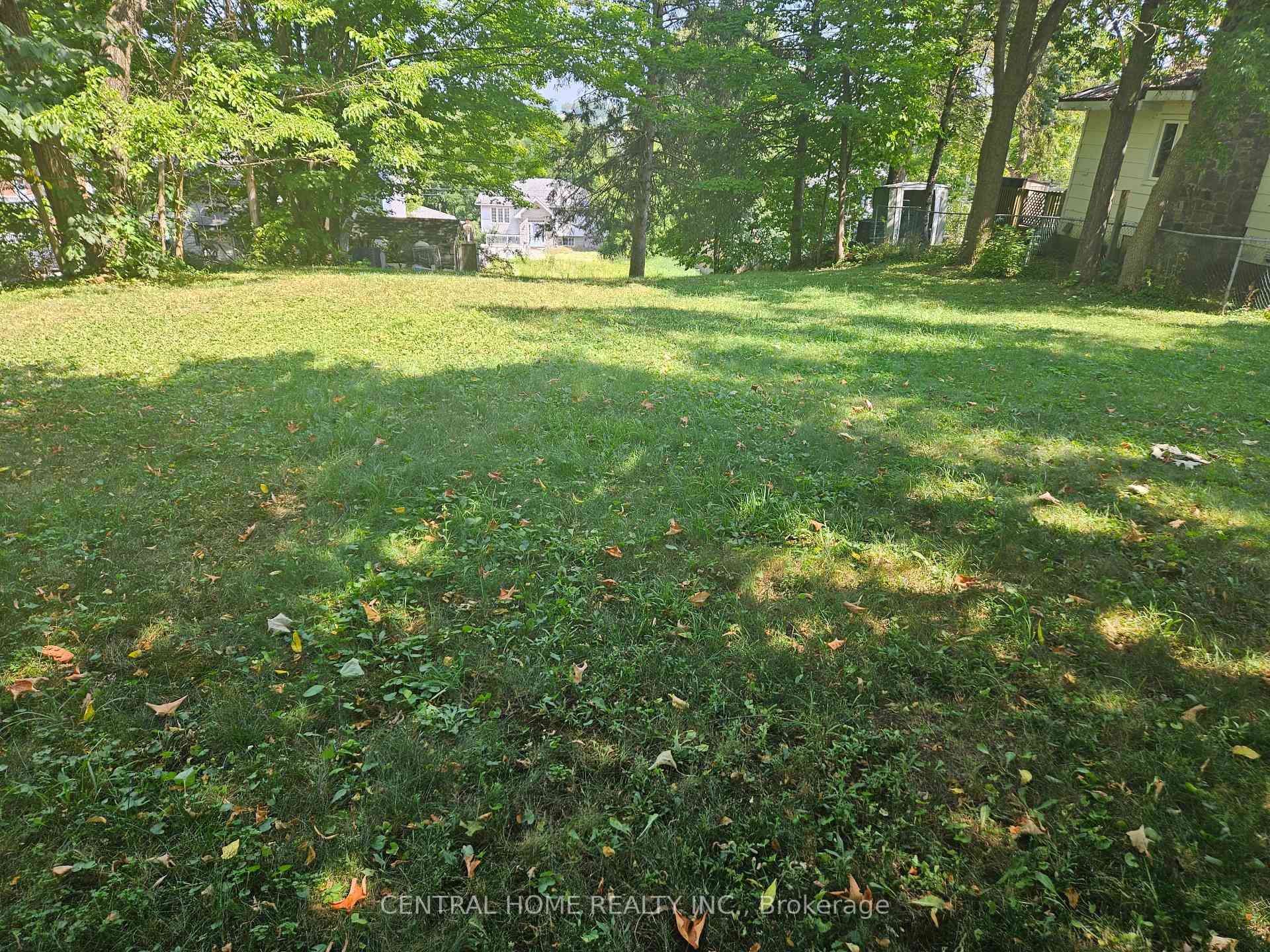 174 Sixth Street, Midland, ON, exterior