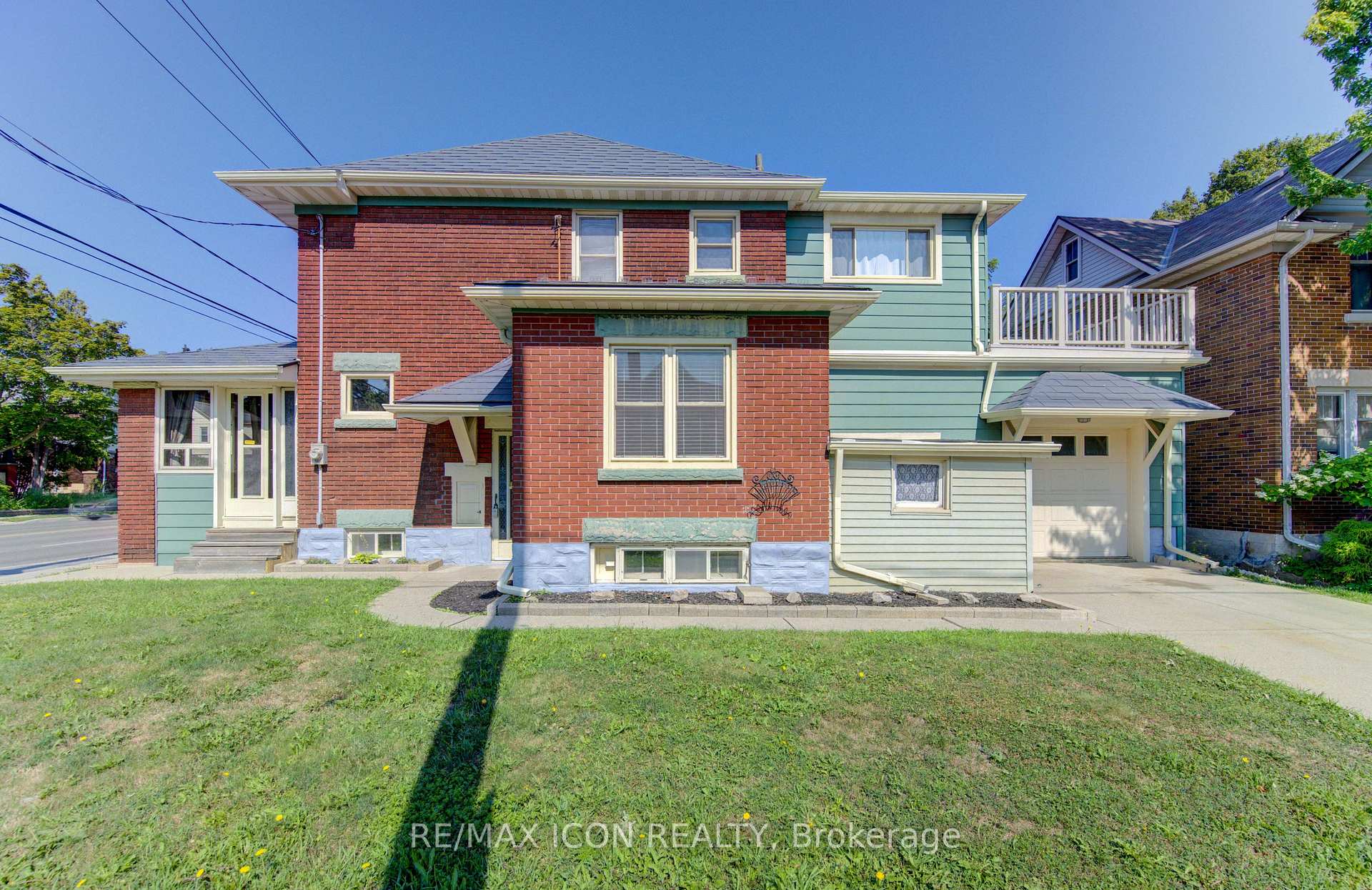 224 Weber Street E, Kitchener, ON, exterior