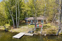 1216 Lake Lorraine (Tory Lake) Lane, Highlands East, ON, exterior