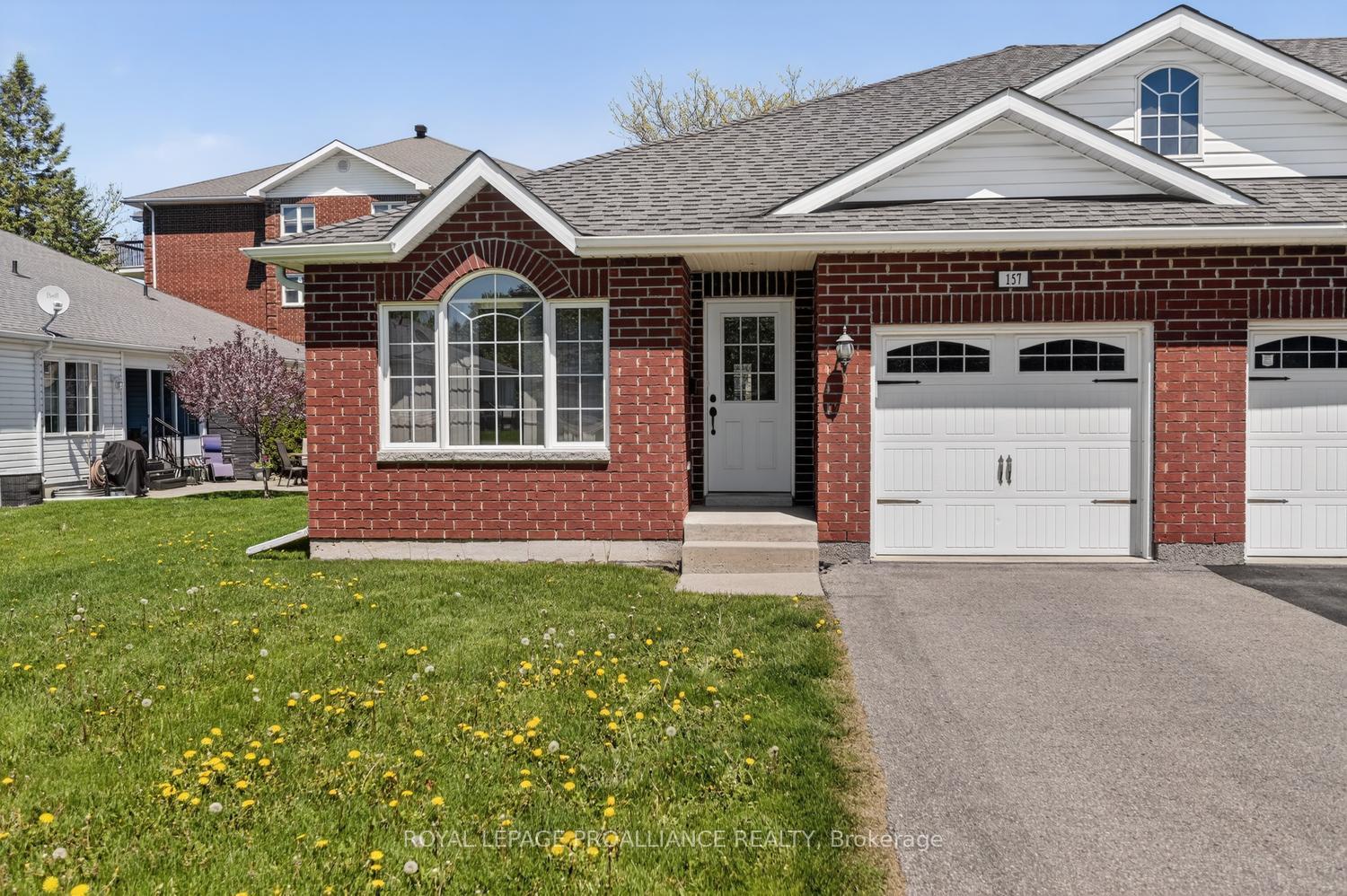 157 Steacy Gardens E, Brockville, ON, exterior