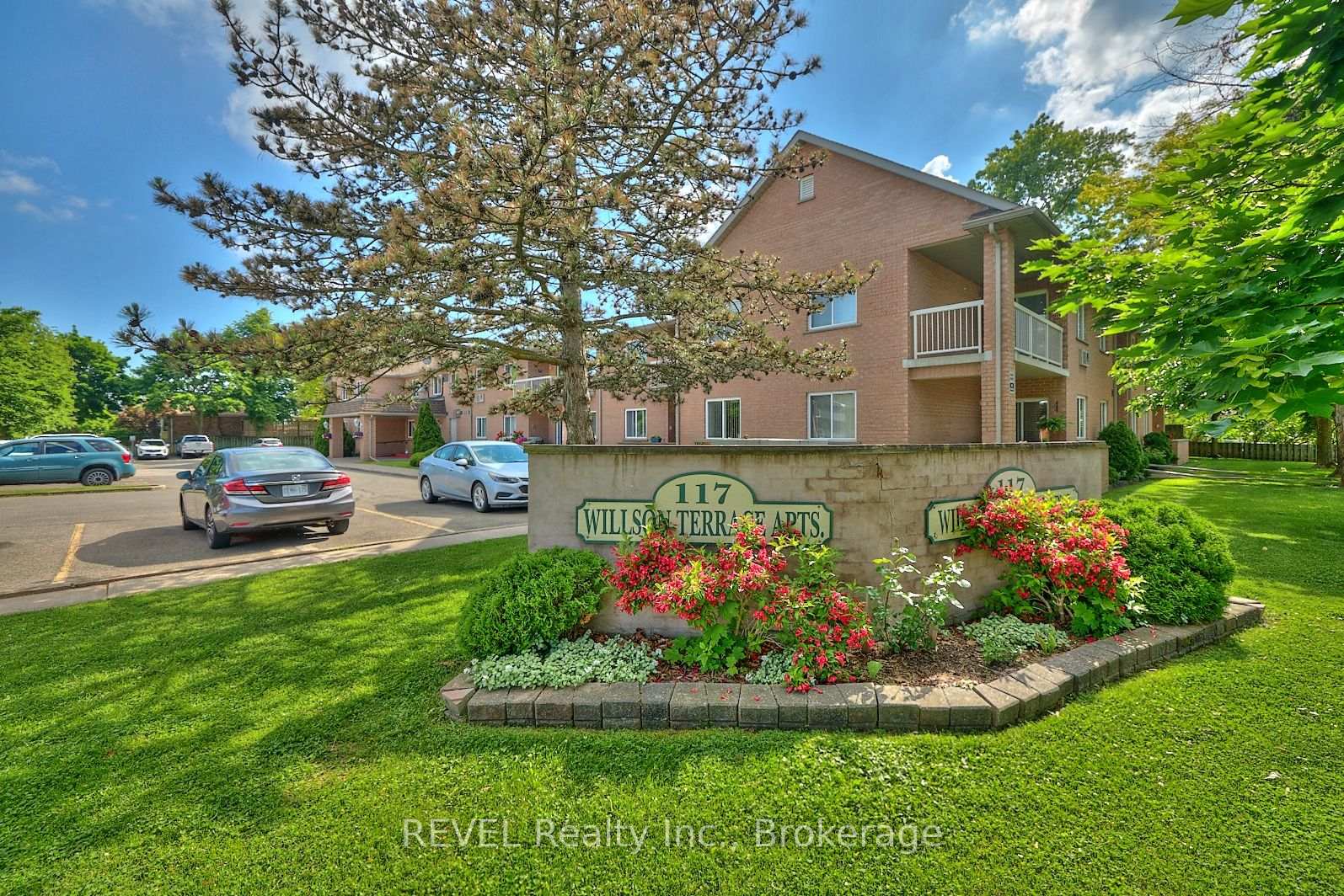 19 - 117 WILLSON Road, Welland, ON, exterior