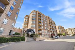 206 - 2085 Amherst Heights Drive, Burlington, ON, exterior