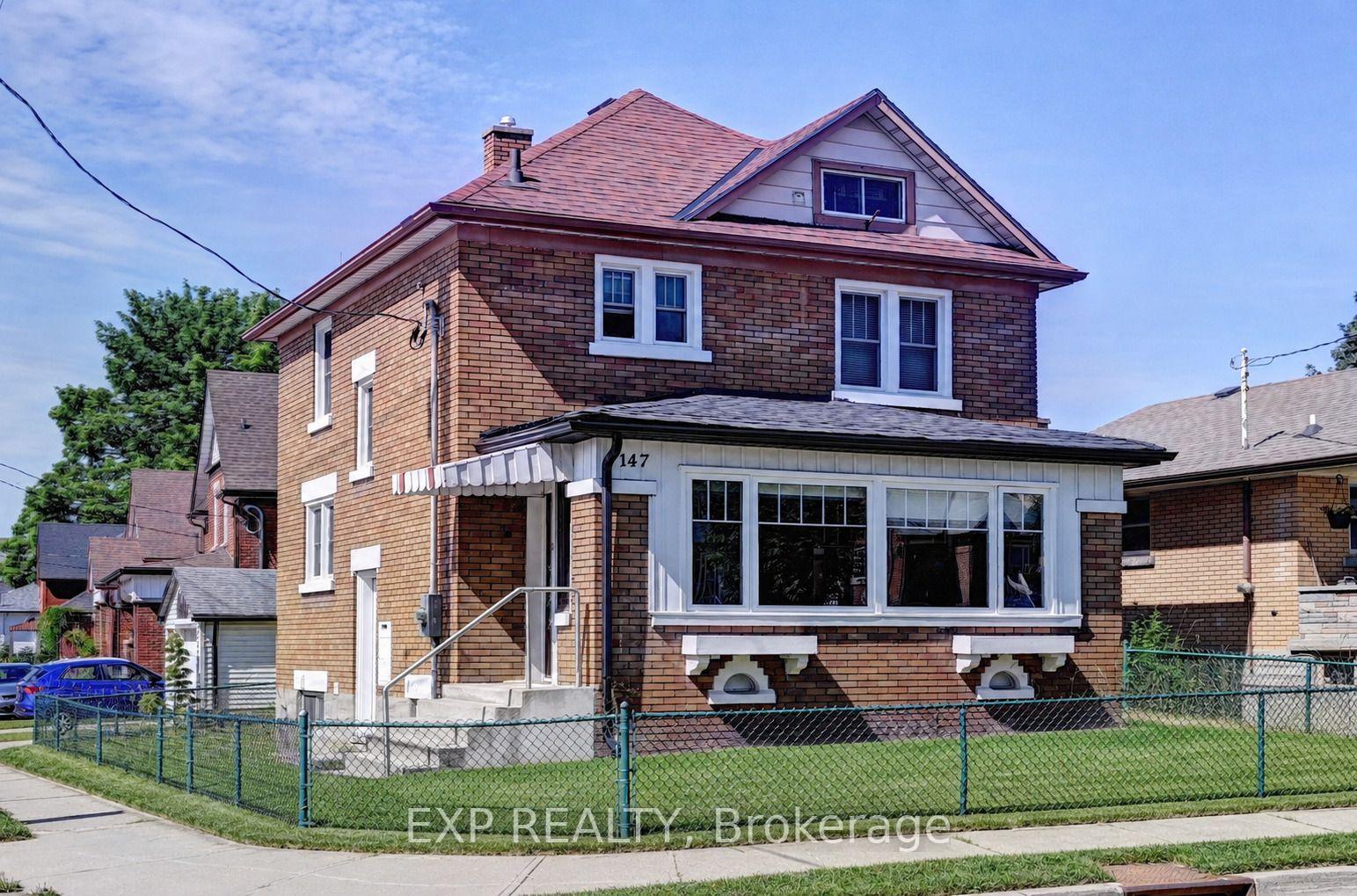 147 Courtland Avenue E, Kitchener, ON, exterior