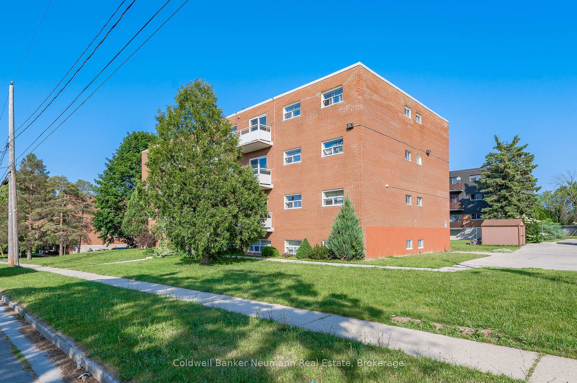 10 GLENBROOK Drive, Guelph, ON, exterior