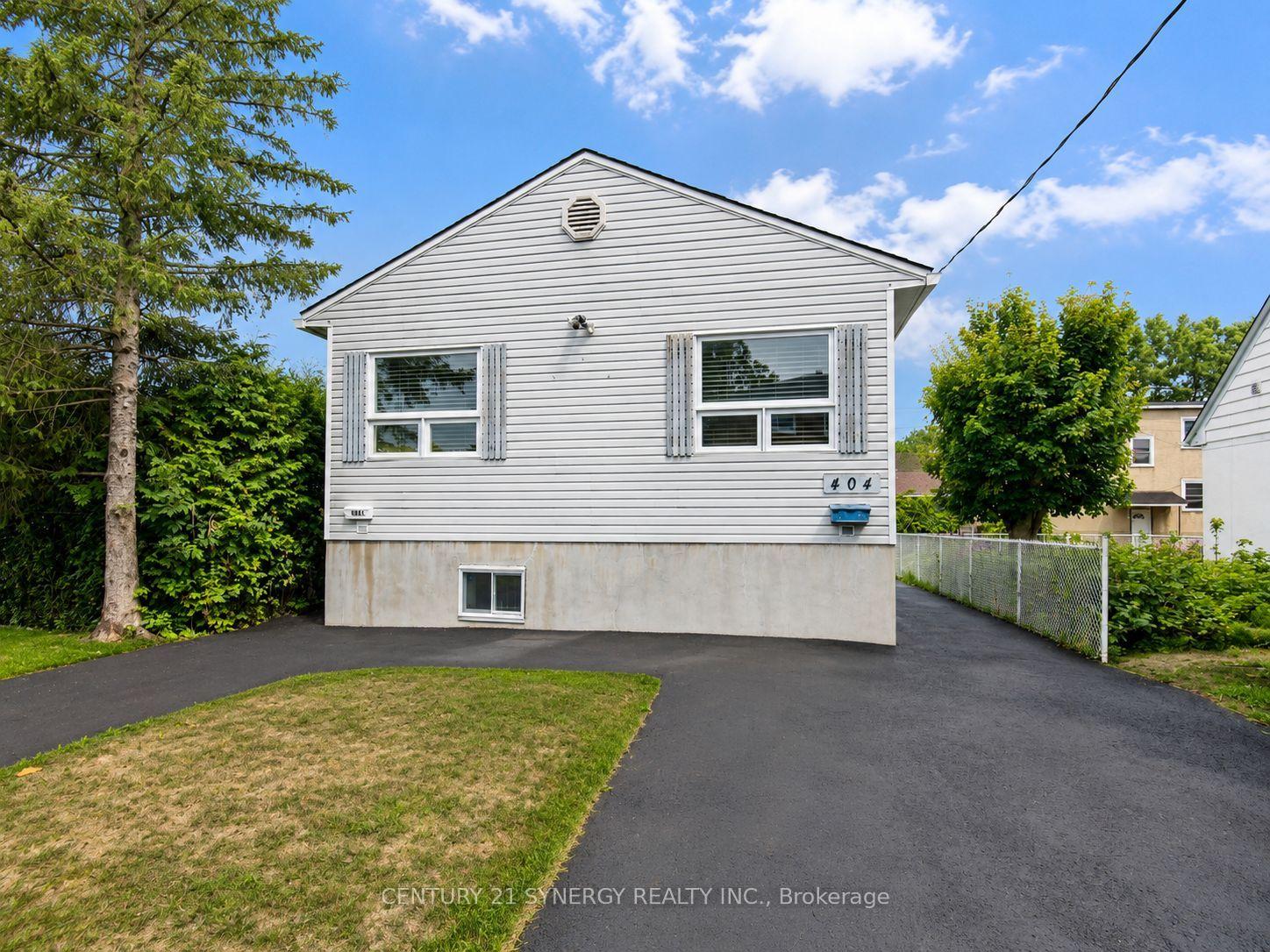B - 404 Dieppe Street, Vanier and Kingsview Park, ON, exterior