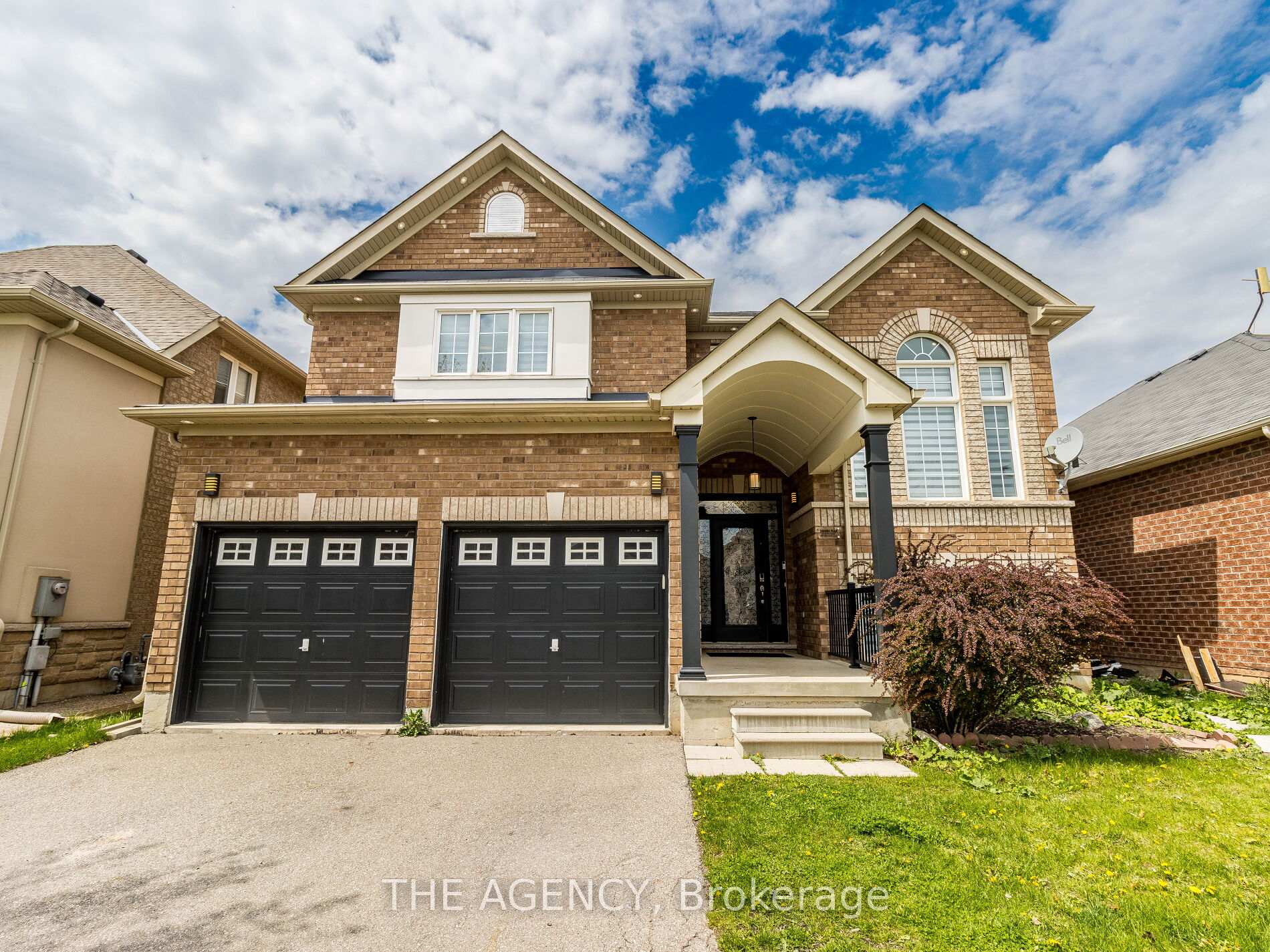 612 Serafini Crescent, Milton, ON, exterior