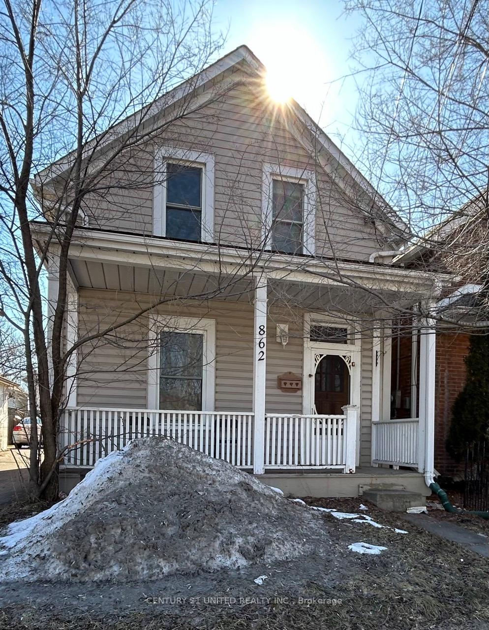 862 George Street N, Peterborough, ON, exterior
