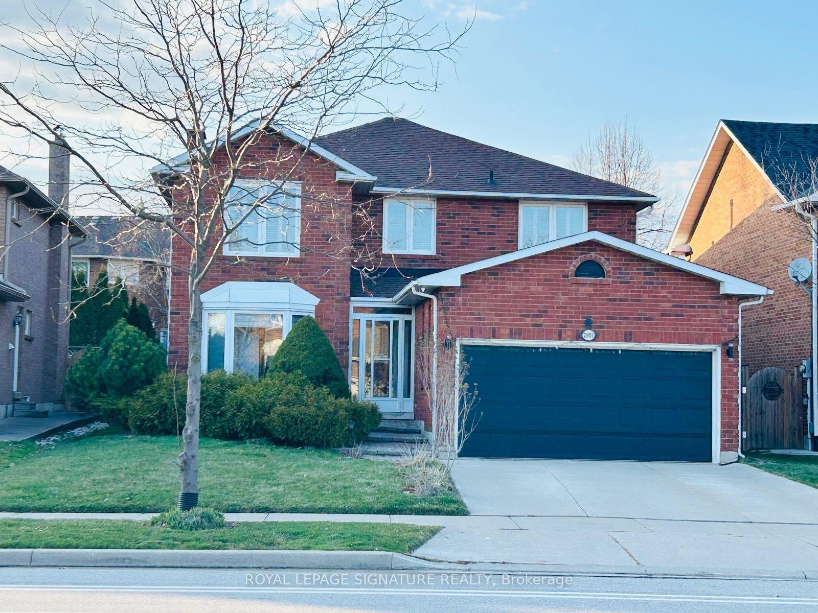 Upper - 2951 Kingsway Drive, Oakville, ON, exterior