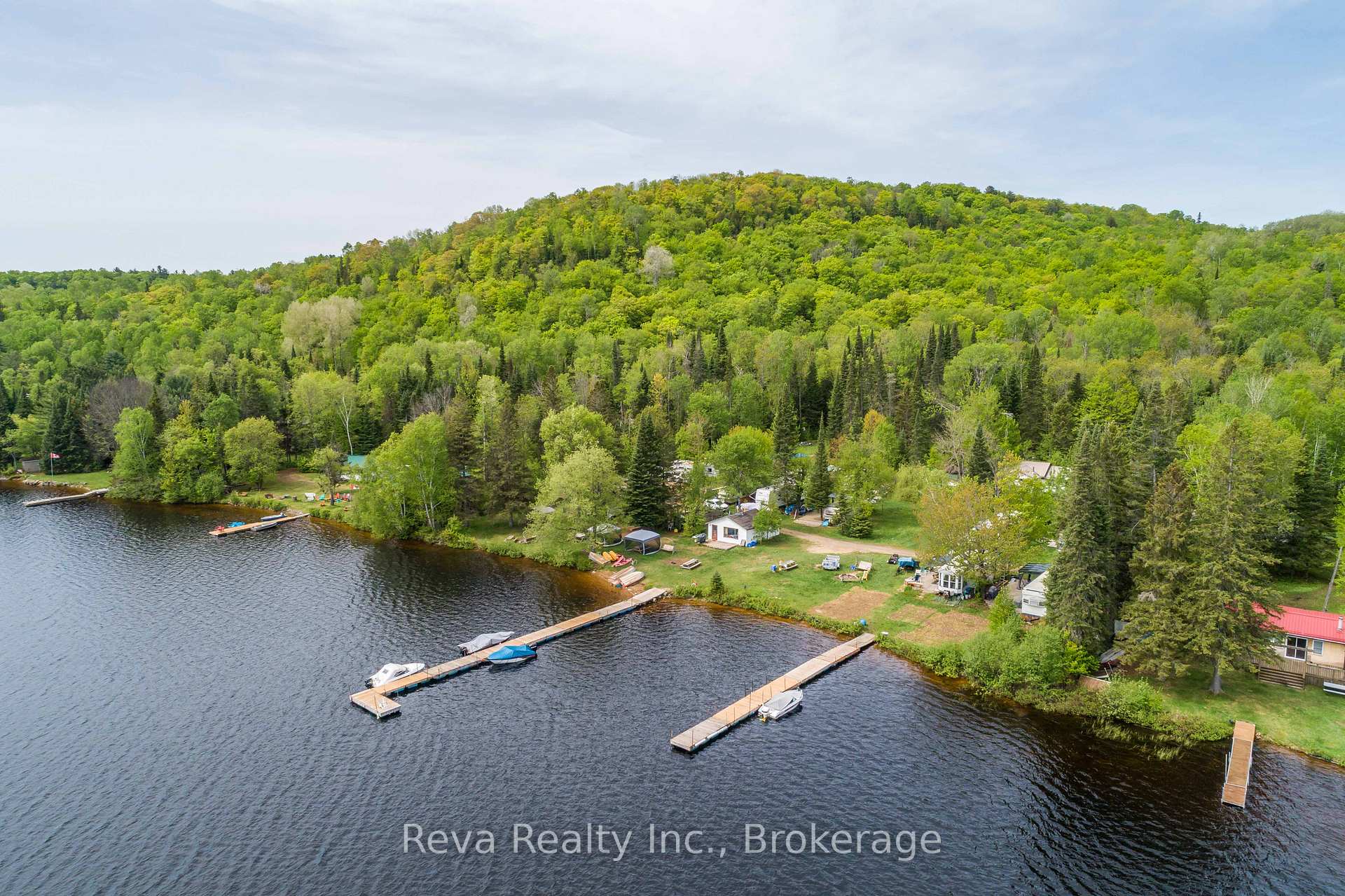 1535 North Baptiste Lake Road, Hastings Highlands, ON, exterior