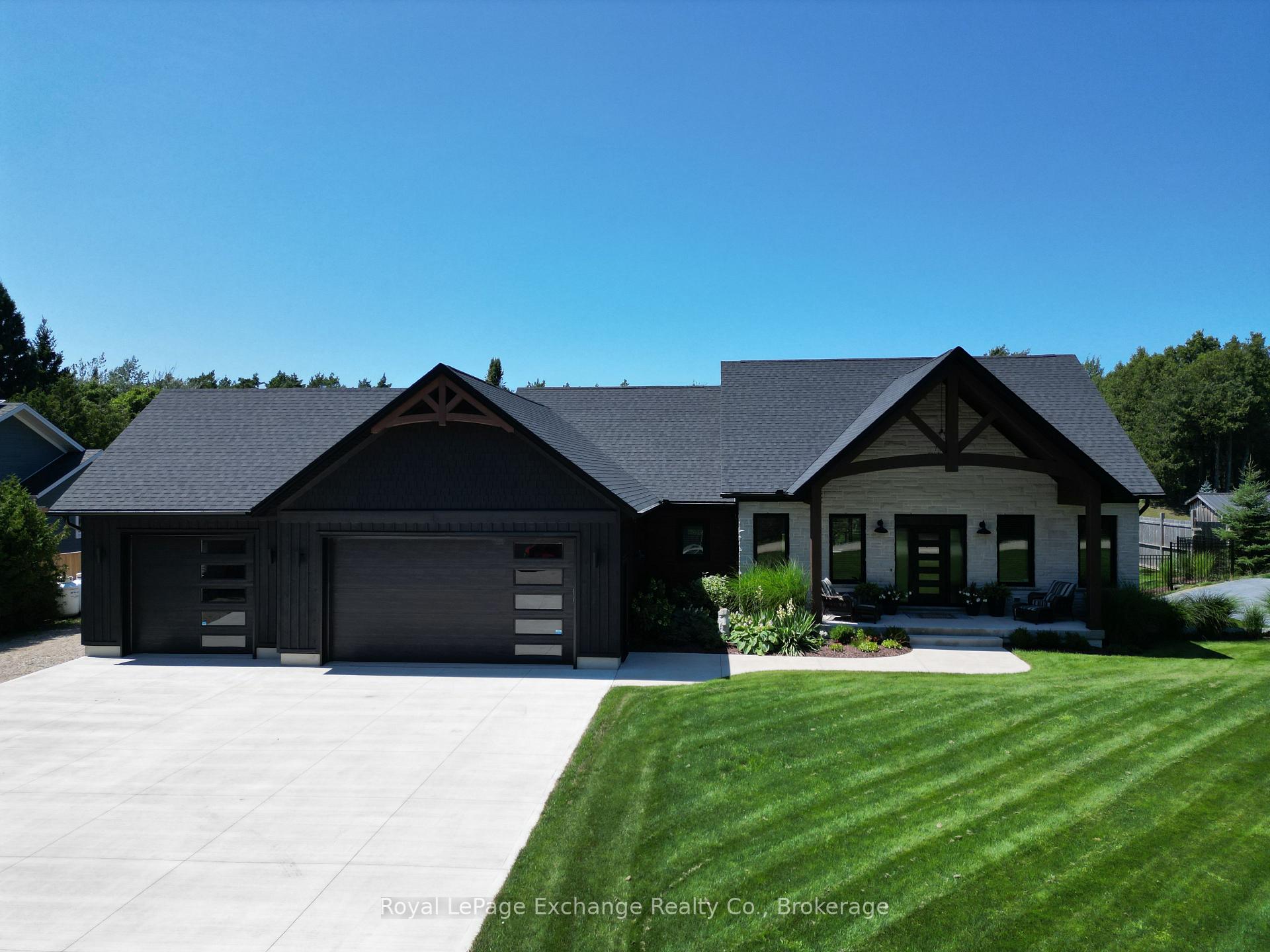 13 Robbie Lane, Kincardine, ON, exterior