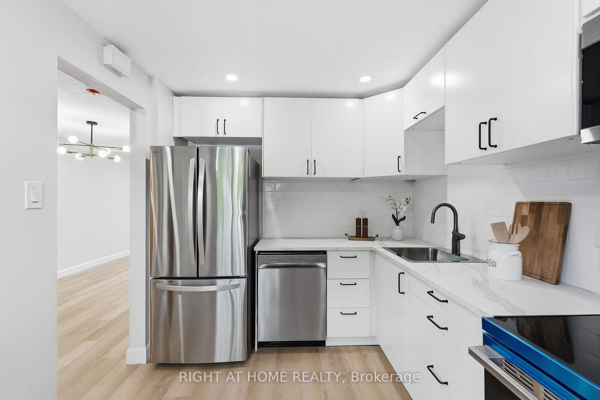 3 - 7874 Jeanne D'arc Boulevard, Orleans - Convent Glen and Area, ON, exterior