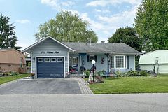 203 Wilmot Trail, Clarington, ON, exterior