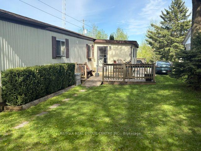 21 Maple Grove Village Road, Southgate, ON, exterior