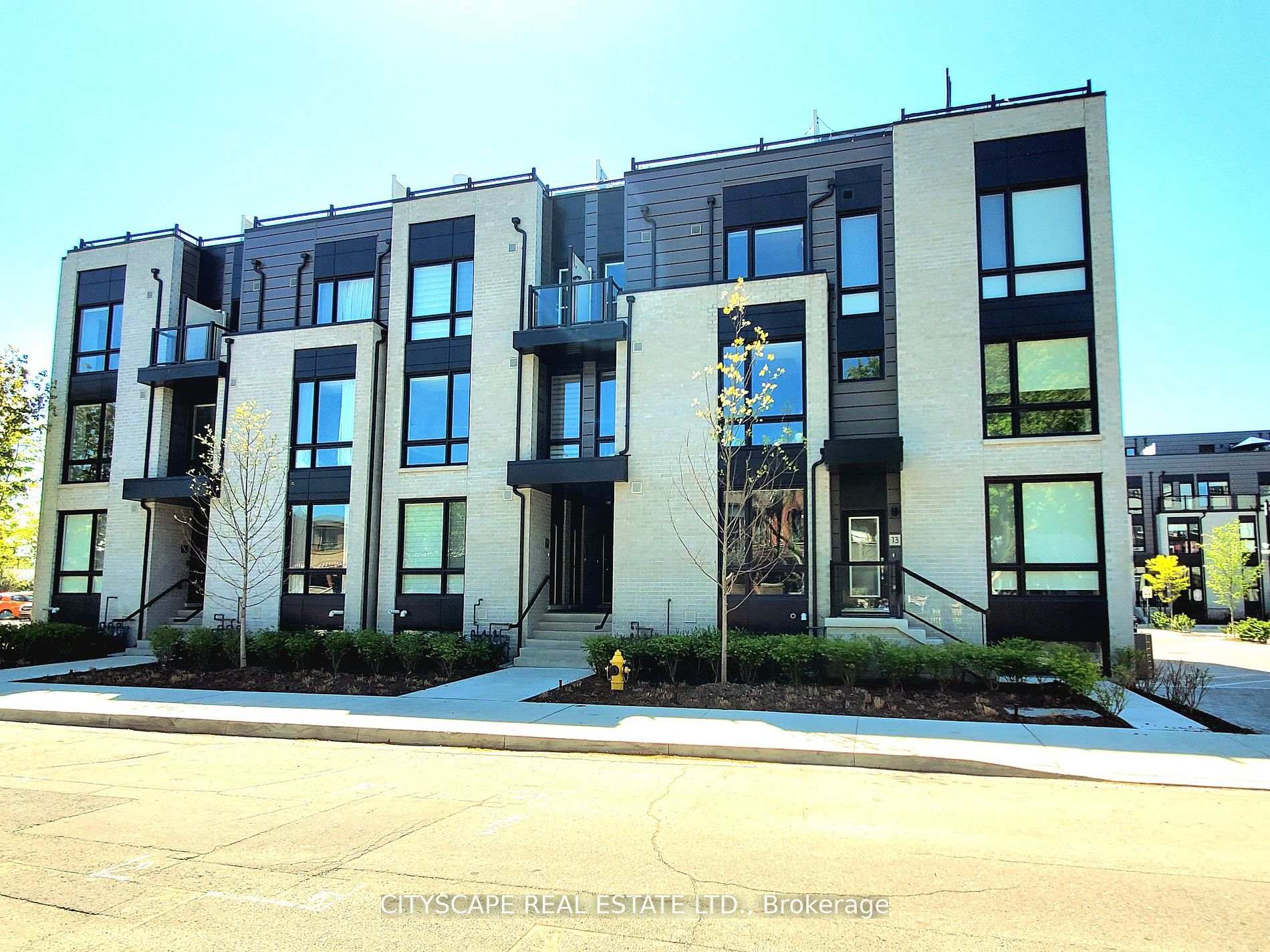 9 - 31 Florence Street, Toronto C01, ON, exterior