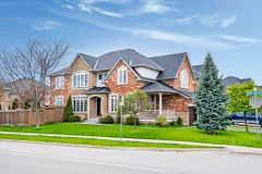 2066 Willhaven Trail, Oakville, ON, exterior