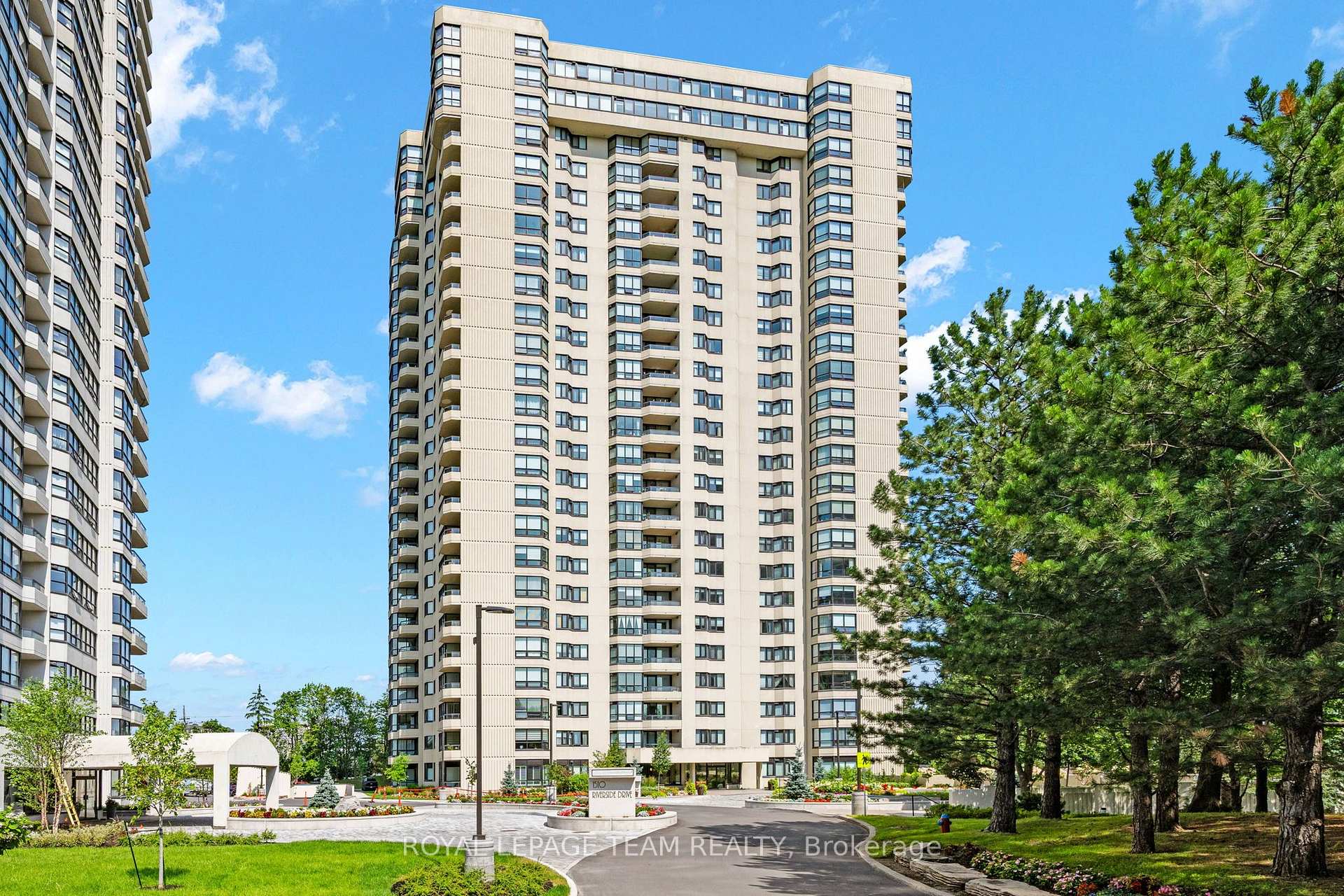 2408 - 1500 Riverside Drive, Alta Vista and Area, ON, exterior