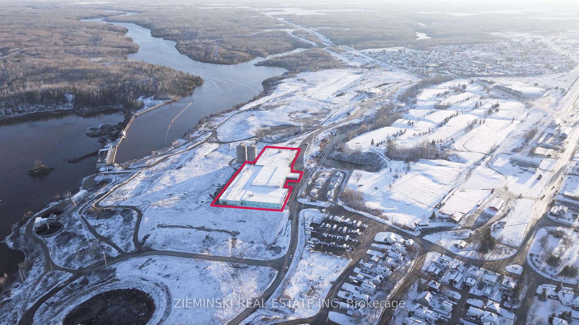 W4 - 1 Park Street, Iroquois Falls, ON, exterior