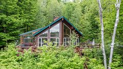 100 ROCK Road S, Huntsville, ON, exterior