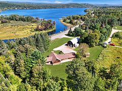 1010 Shamba Trail, Dysart et al, ON, exterior