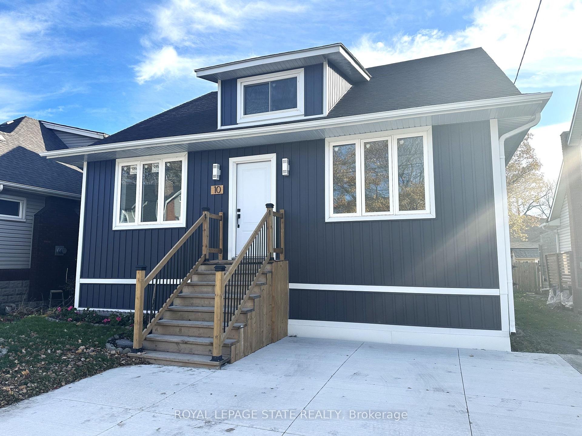 #1 (Main) - 10 Comet Avenue, Hamilton, ON, exterior