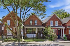 330 Main Street, Toronto E02, ON, exterior