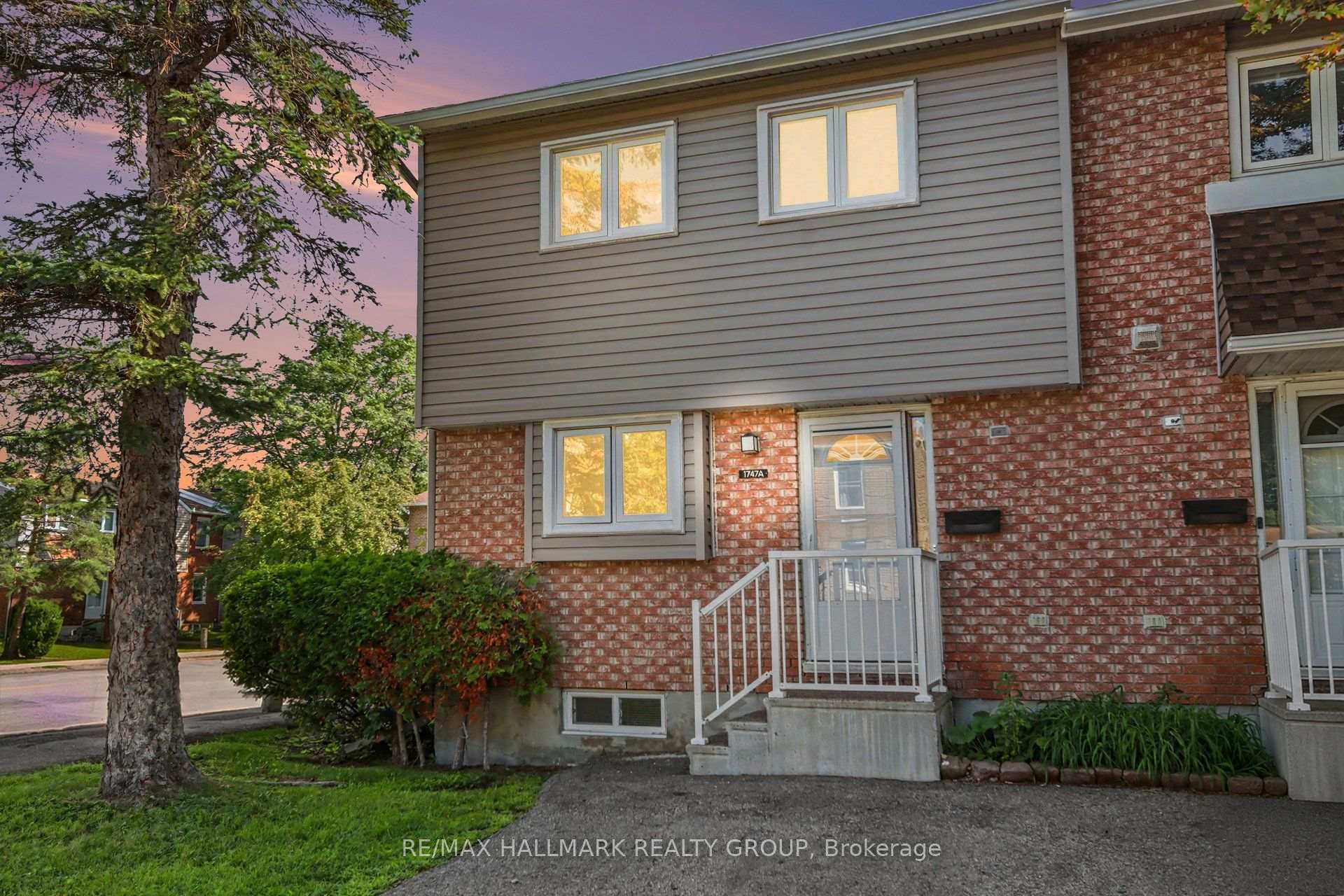 1747A Lamoureux Drive, Orleans - Cumberland and Area, ON, exterior