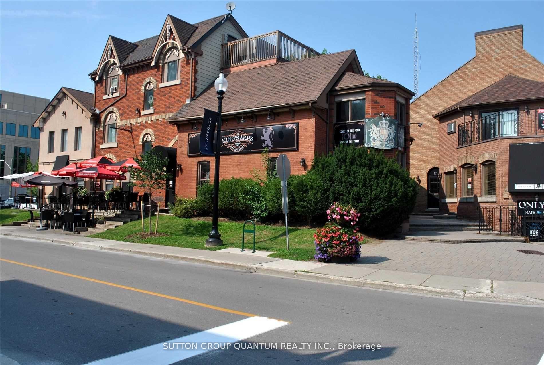 21 - 323 Church Street, Oakville, ON, exterior