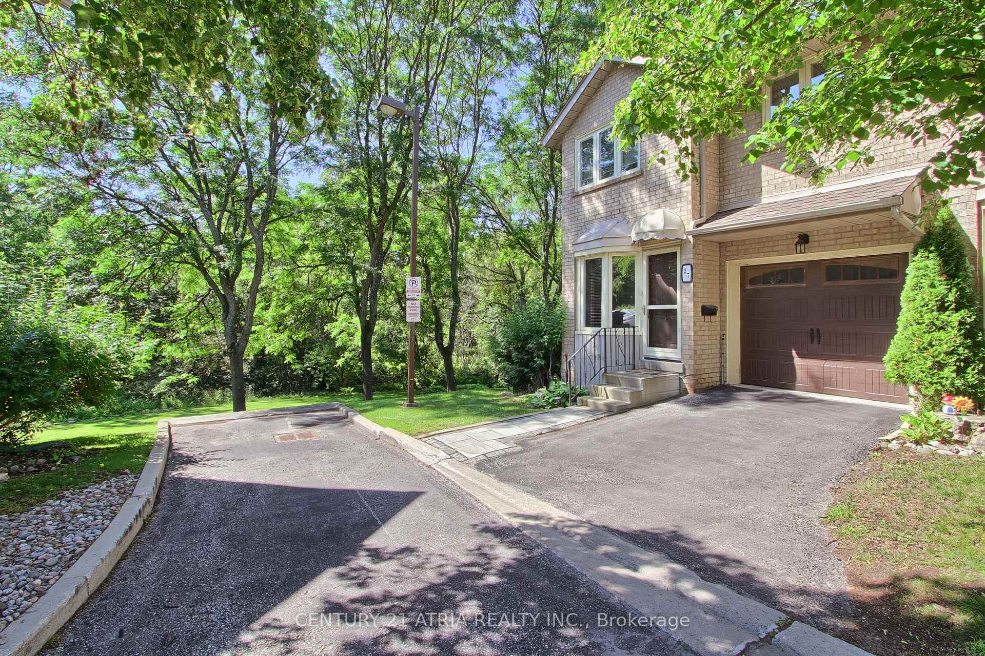 27 Anderson Place, Aurora, ON, exterior