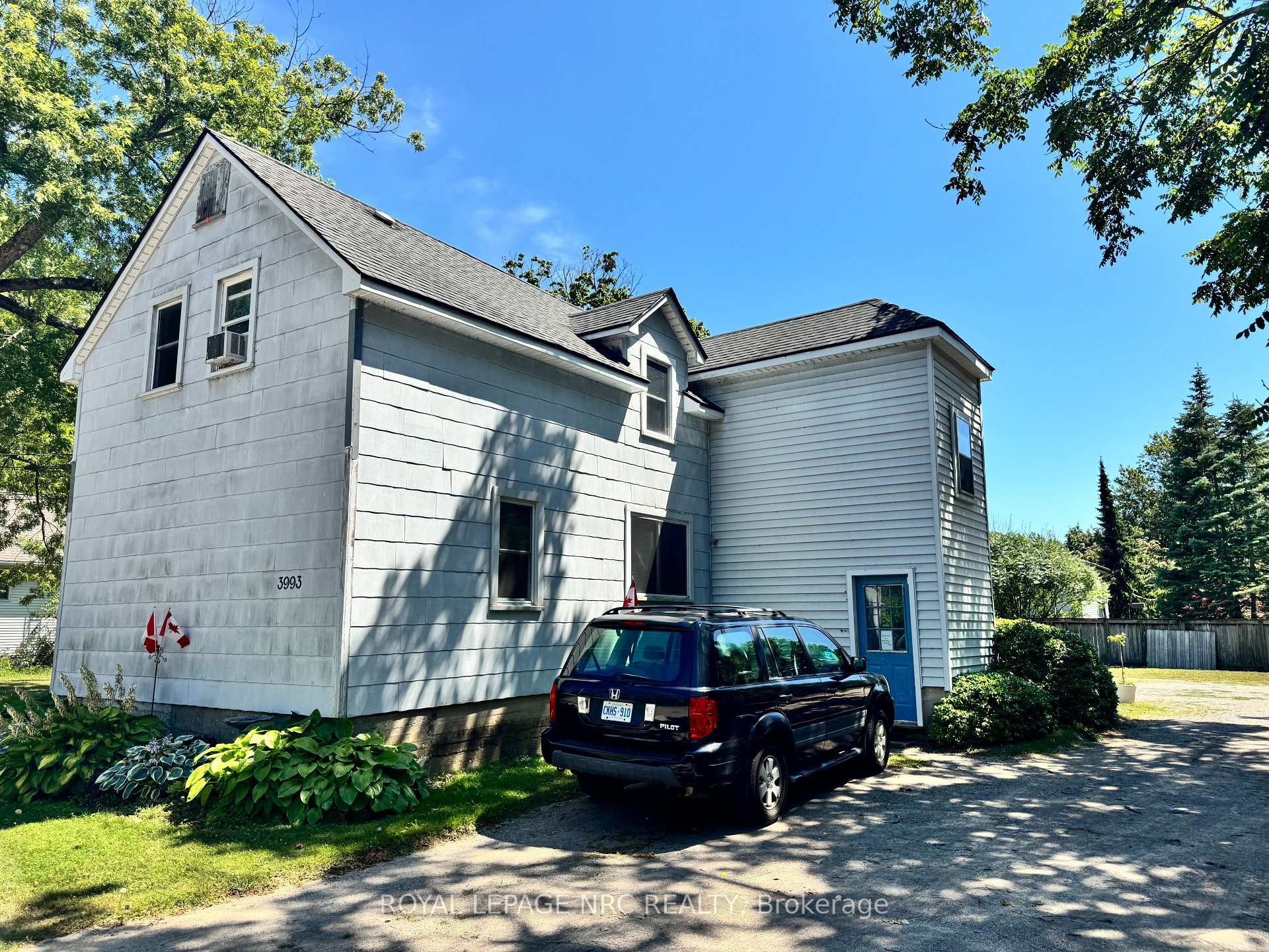 3993 Wellington Court, Fort Erie, ON, exterior