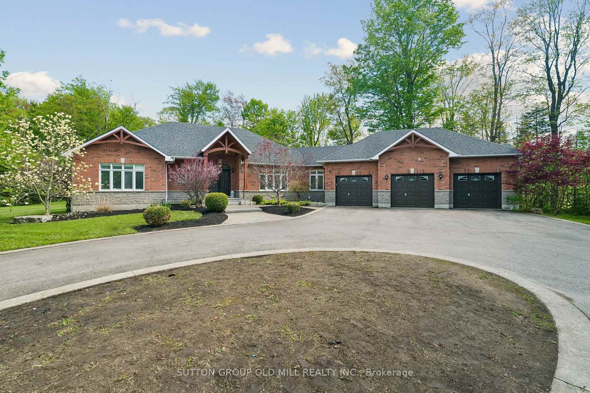 7 Rolling Meadow Drive, Caledon, ON, exterior