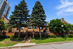 27 - 100 Hillside Drive, Manor Park - Cardinal Glen and Area, ON, exterior