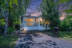 13 Huron Circle, Wasaga Beach, ON, exterior