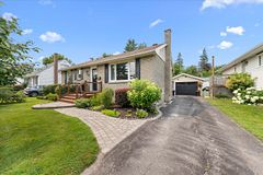 515 Clothier Street E, North Grenville, ON, exterior