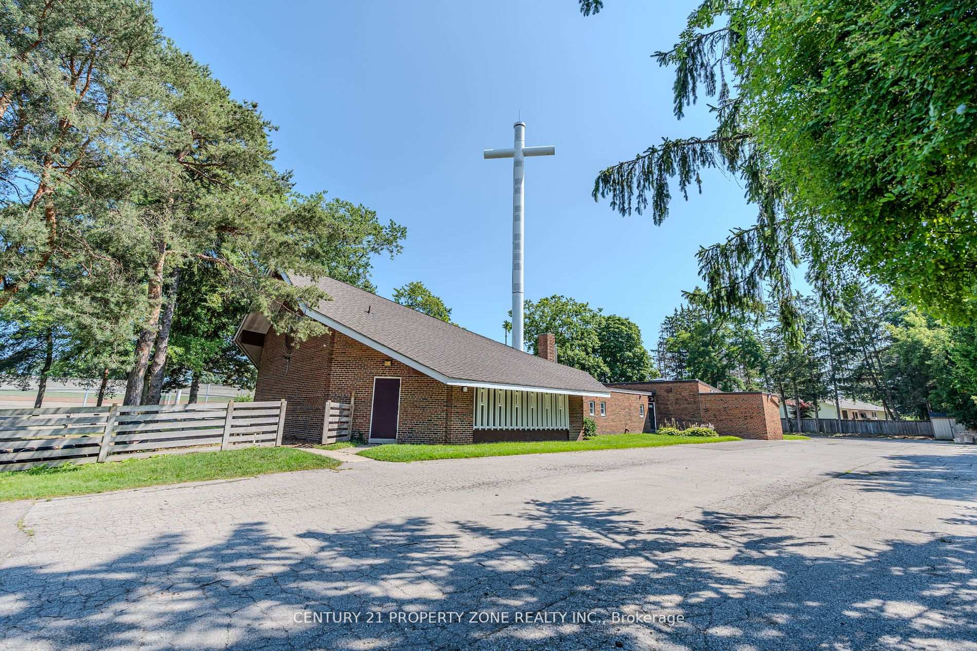 1261 North Sherdian Way, Mississauga, ON, exterior