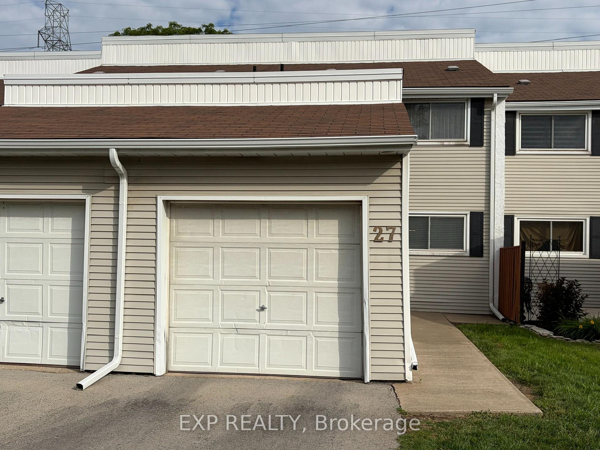 27 - 7001 Casey Street, Niagara Falls, ON, exterior