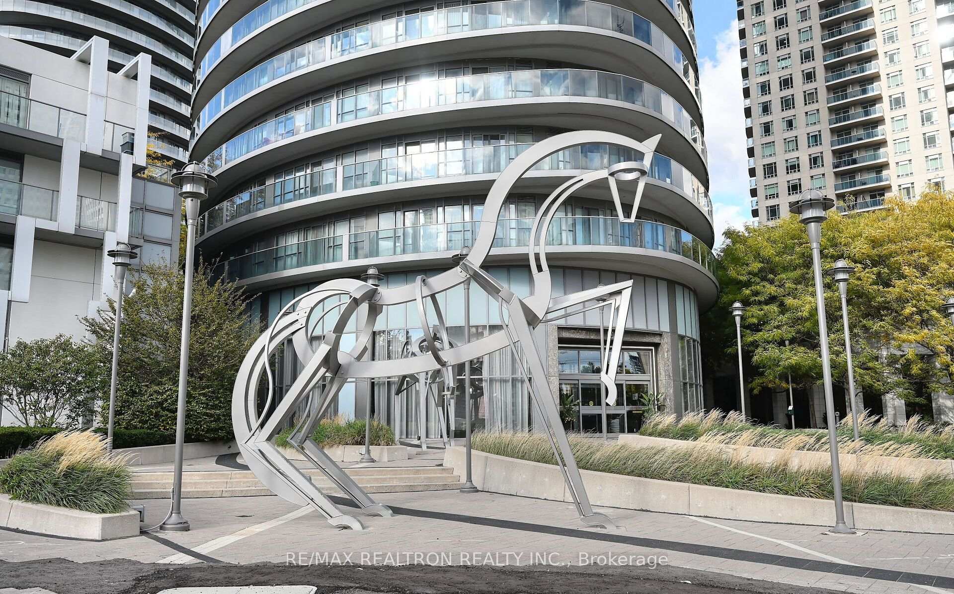 1502 - 60 Absolute Avenue, Mississauga, ON, exterior