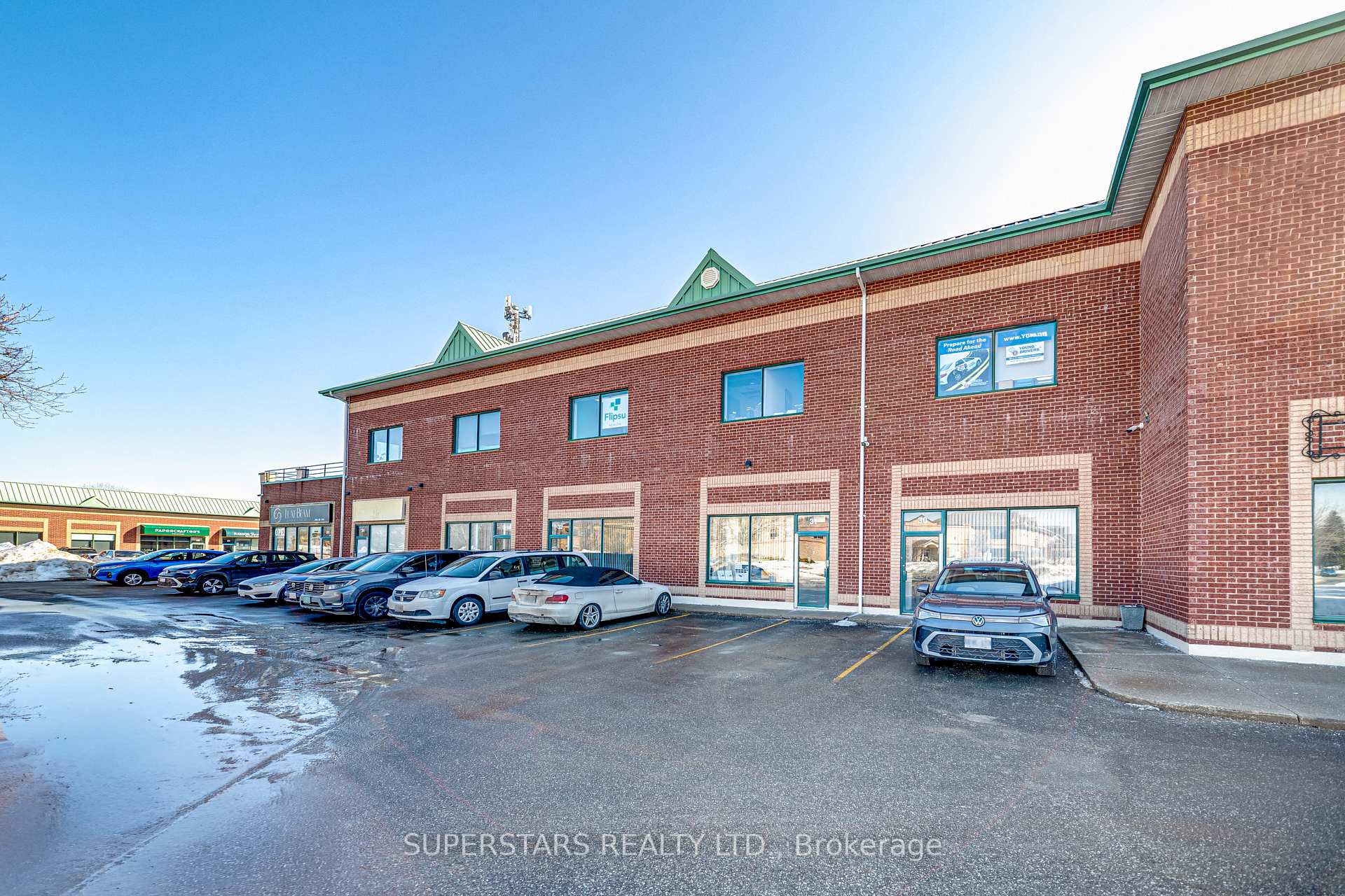 31 - 86 Ringwood Drive, Whitchurch-Stouffville, ON, exterior