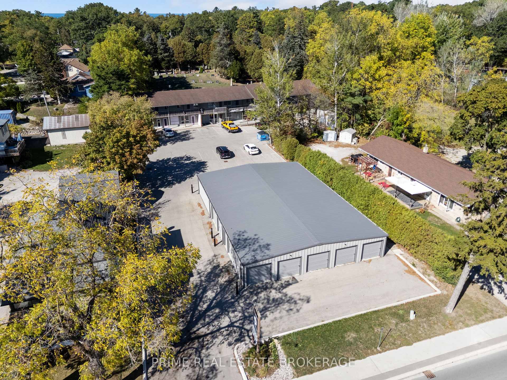 47 Ontario Street N, Lambton Shores, ON, exterior