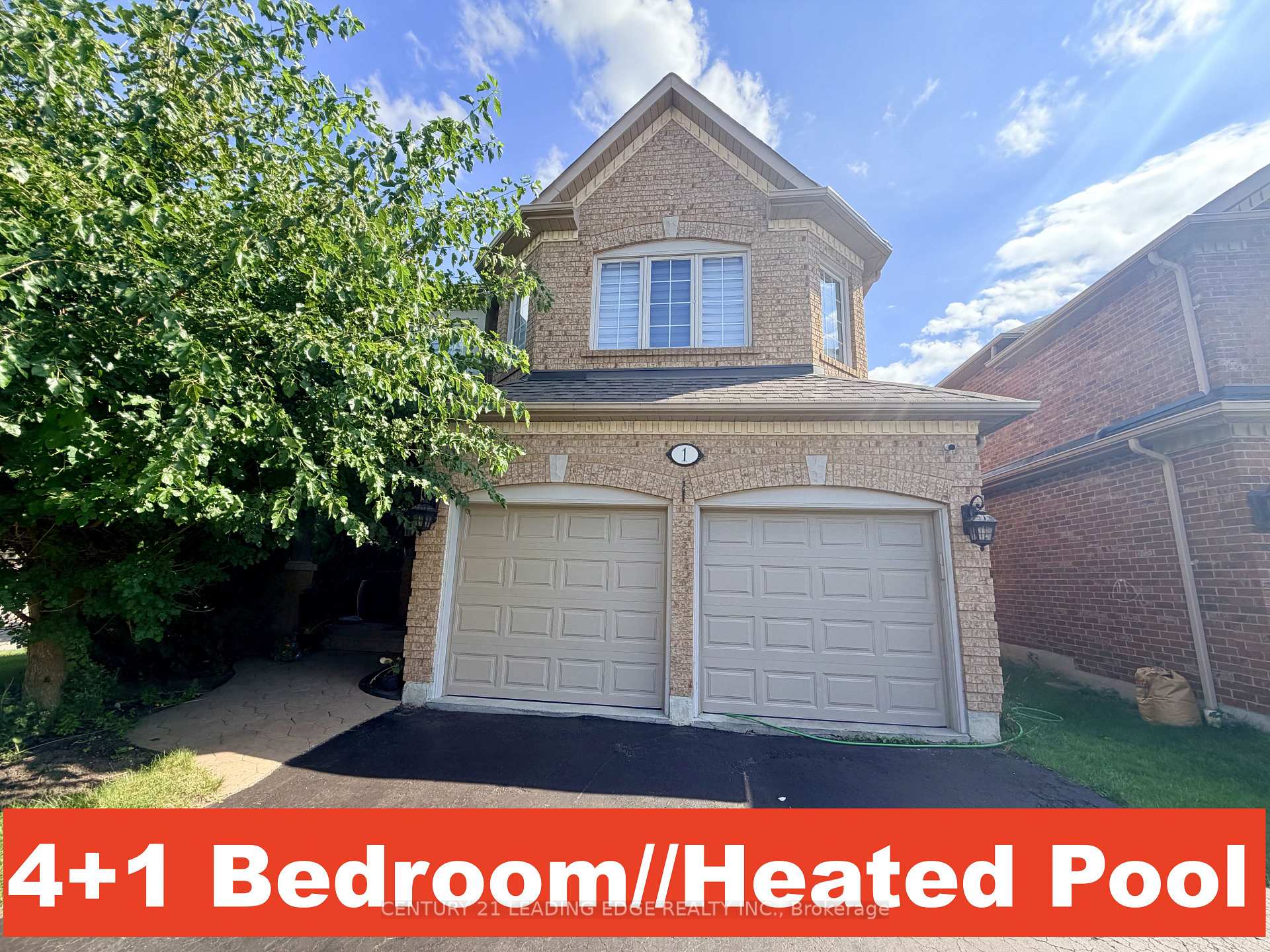 1 Castle Green Drive, Whitby, ON, exterior