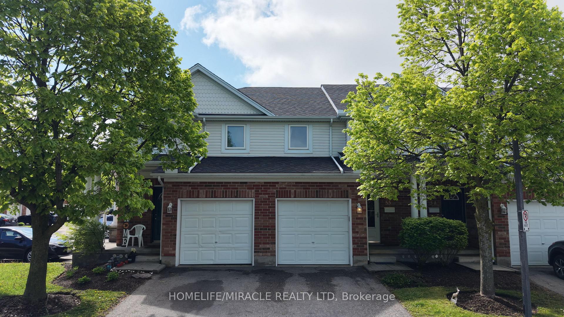 55 - 151 Clairfields Drive E, Guelph, ON, exterior