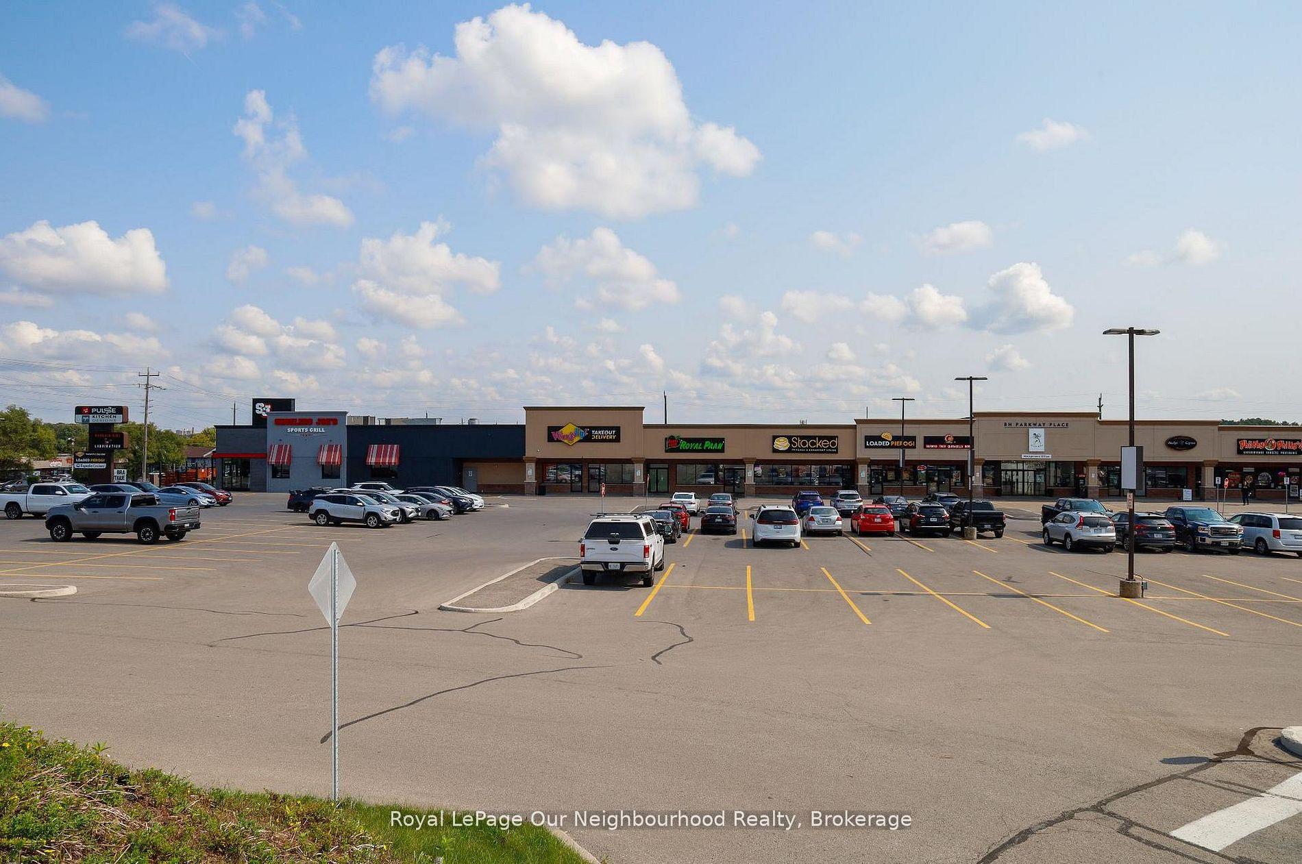 232-233 - 1135 Lansdowne Street W, Peterborough, ON, exterior