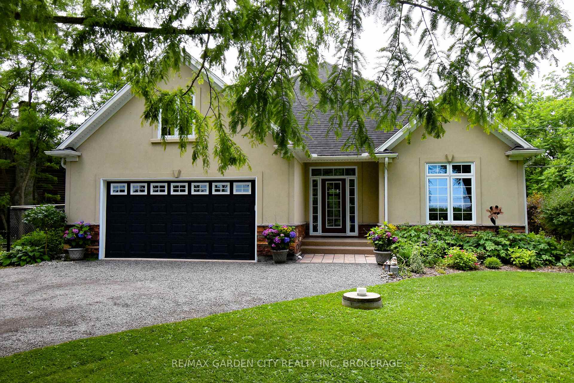 3089 Niagara River Parkway, Fort Erie, ON, exterior