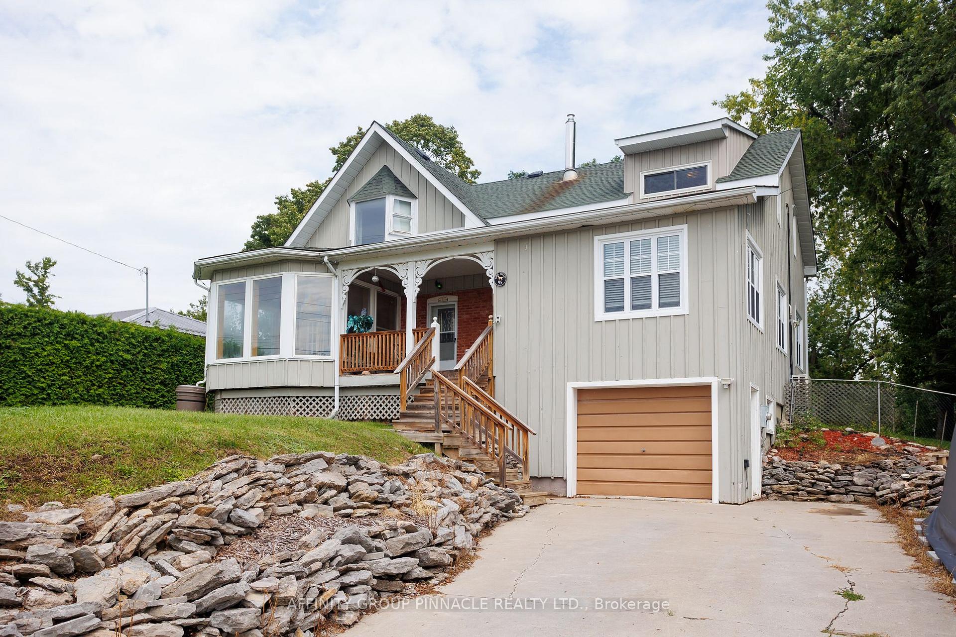 95 Bond Street E, Kawartha Lakes, ON, exterior
