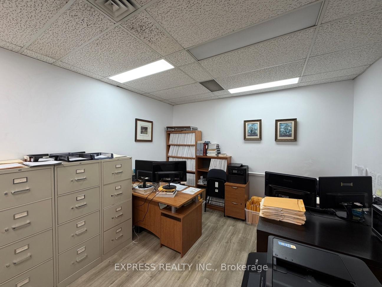 206 - 121 Willowdale Avenue, Toronto C14, ON, exterior