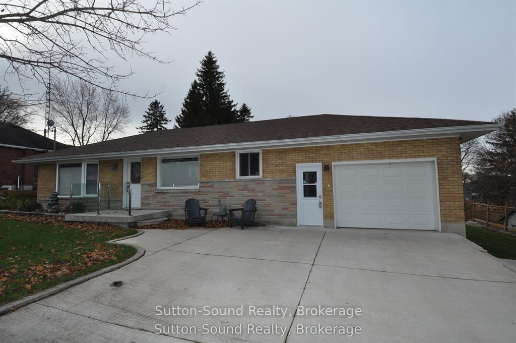 10 Brownlee Street S, South Bruce, ON, exterior