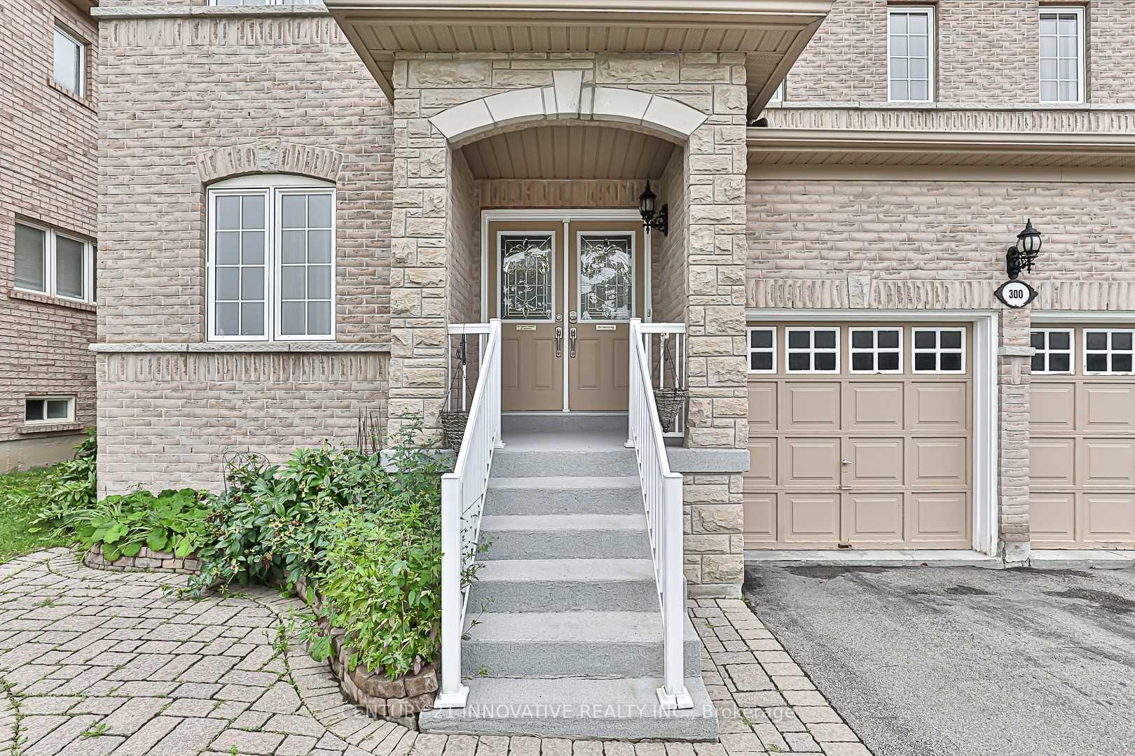 BSMT - 300 Woodspring Avenue, Newmarket, ON, exterior