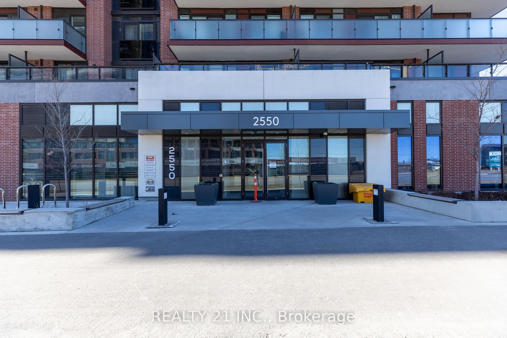 2413 - 2550 Simcoe Street N, Oshawa, ON, exterior