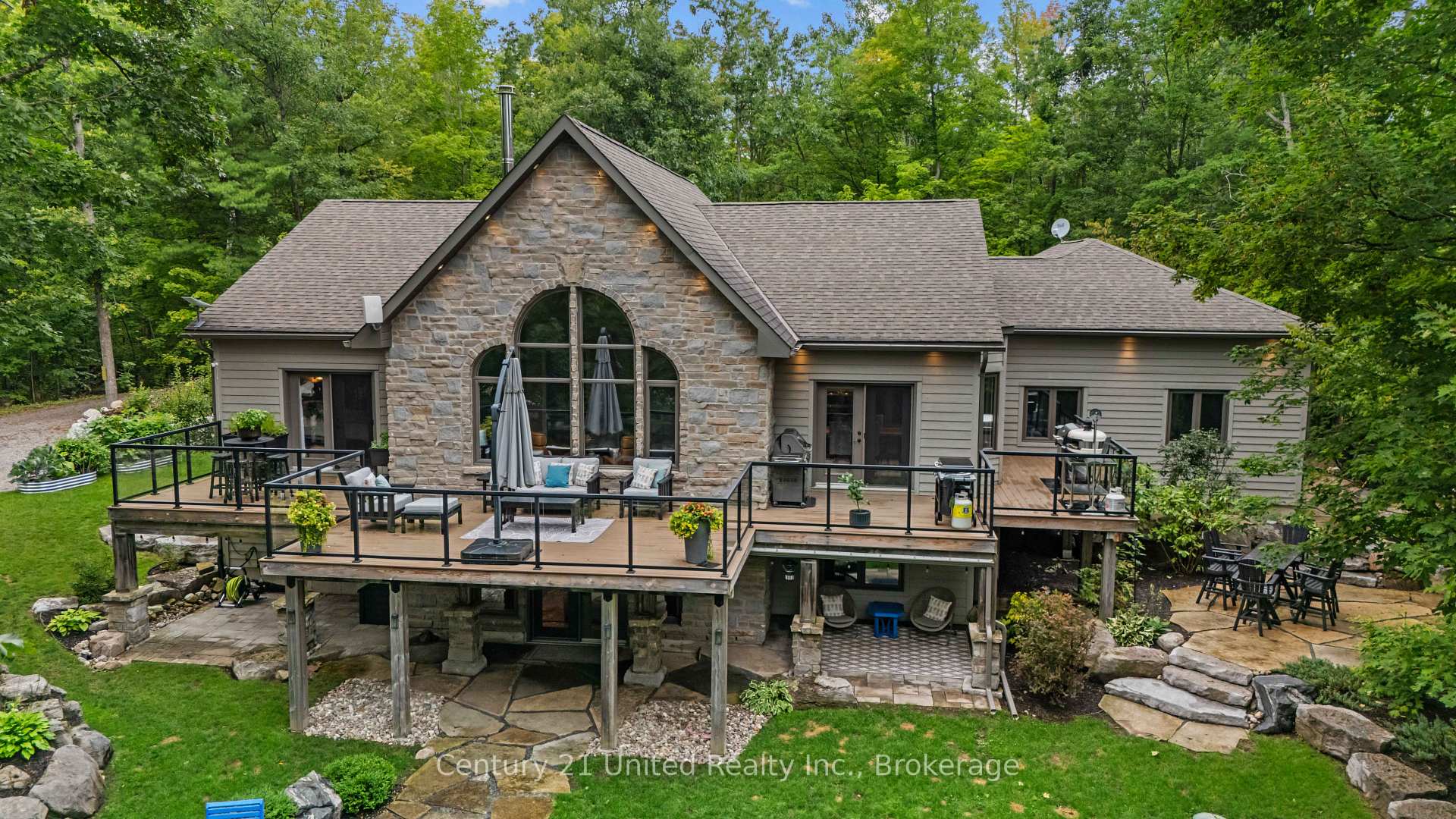 37 Mitchell Crescent, Trent Lakes, ON, exterior
