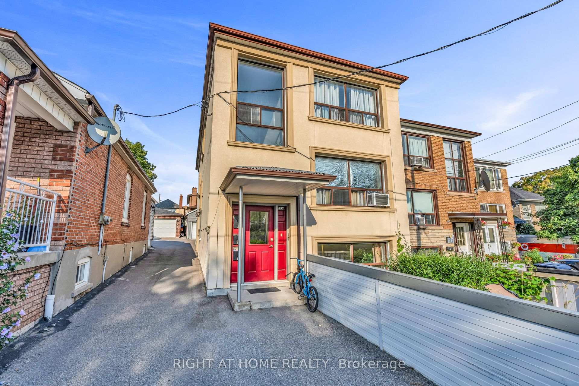 497 Nairn Avenue, Toronto W03, ON, exterior